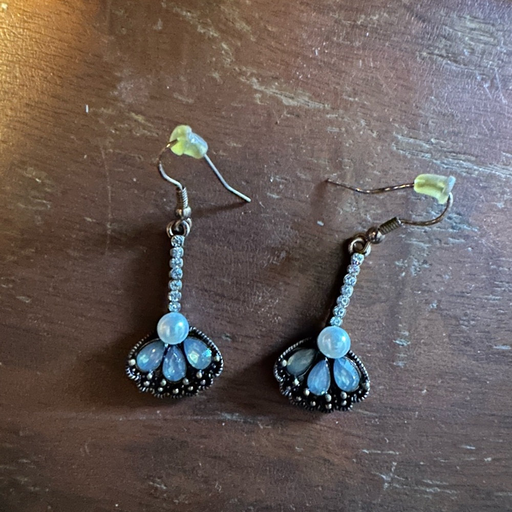Elegant Brass-Copper Colored and Blue Teardrop Earrings